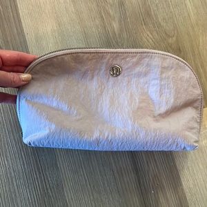 Lulu lemon make up bag, pouch.